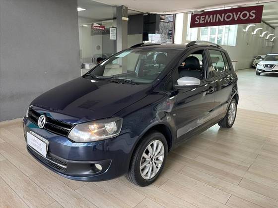 VOLKSWAGEN FOX 1.6 MI ROCK IN RIO 8V FLEX 4P MANUAL VOLKSWAGEN FOX 1.6 MI ROCK IN RIO 8V FLEX 4P MANUAL